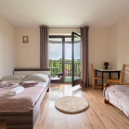 Pensionat Dom Na Turystycznej 3*