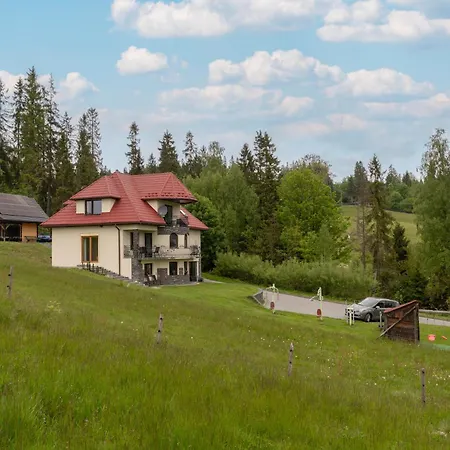 Dom Na Turystycznej Pyzowka