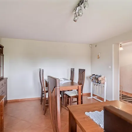 Dom Na Turystycznej Pyzowka