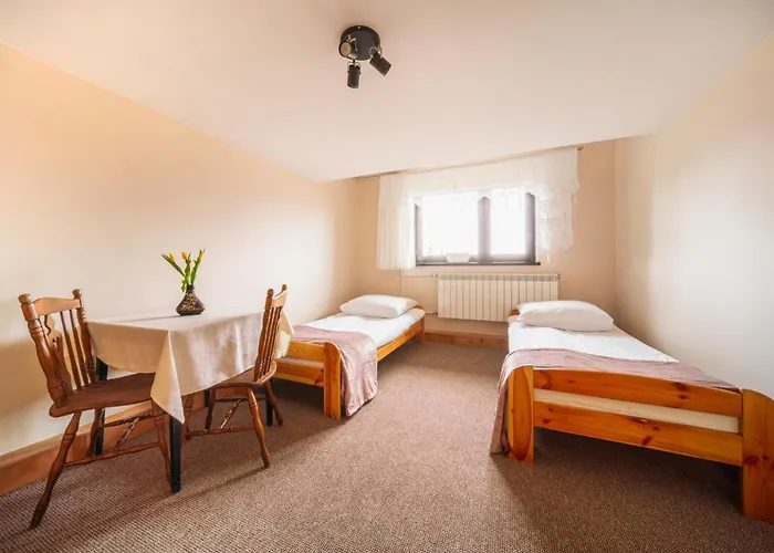 Dom Na Turystycznej Maison d'hôtes Pyzowka